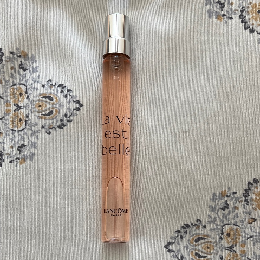 La Vie Est Belle Perfume Spray - .34 oz.
